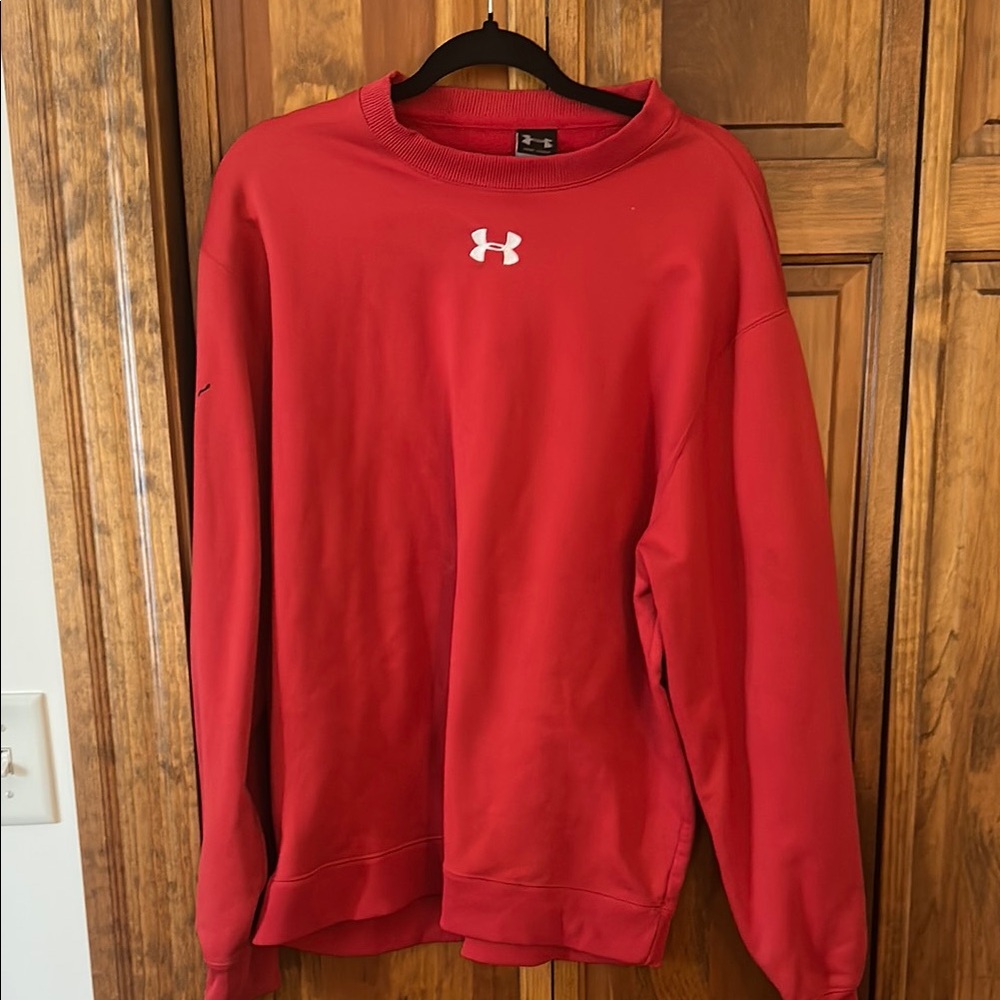 Vintage Under Armour Men's Red Sweater